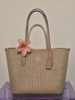 Coach Small City tote in Straw